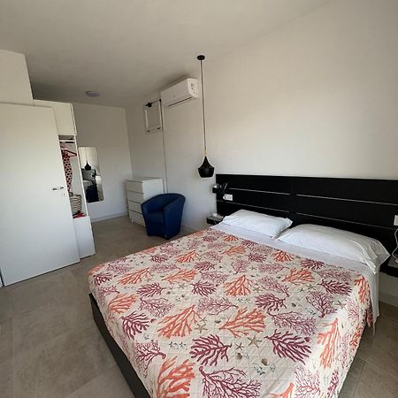 Torregrande Apartments トッレ・グランデ エクステリア 写真